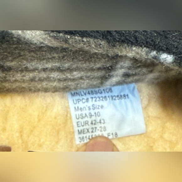 Signature by Levi Strauss Black Slip-On Shoes - Picture 4 of 6